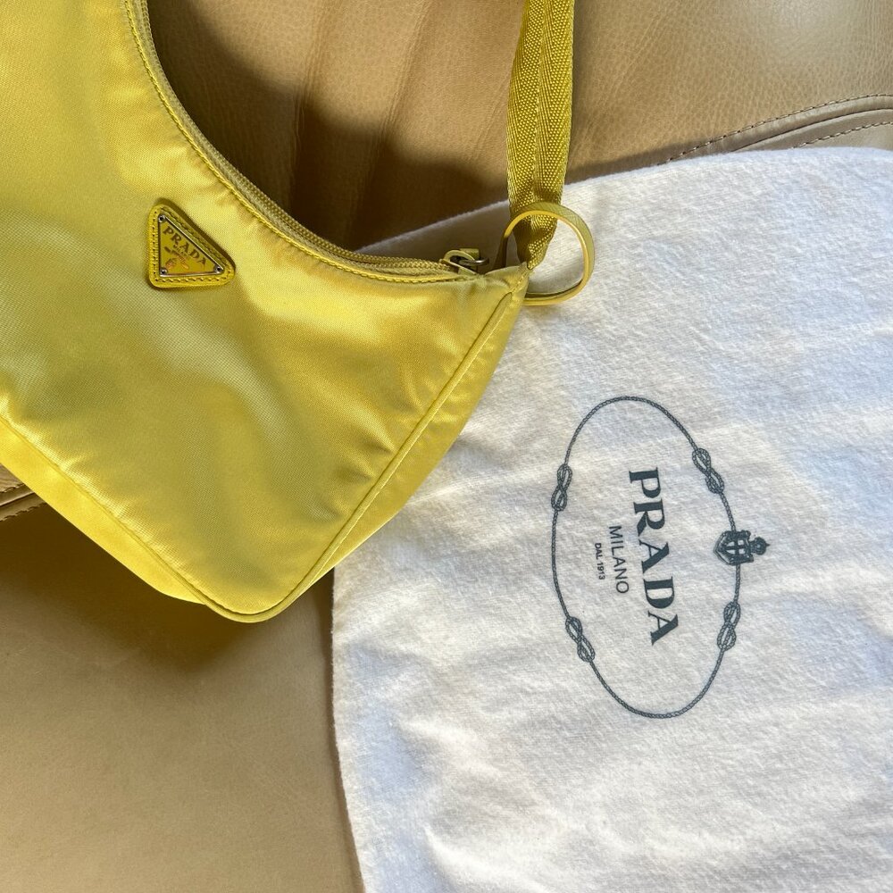 Prada Re-Nylon Re-Edition 2000 Mini-Bag - Picture 11 of 12